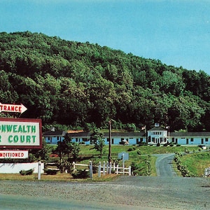Charlottesville, Virginie Carte postale Commonwealth Motor Court AAA Vers 1950