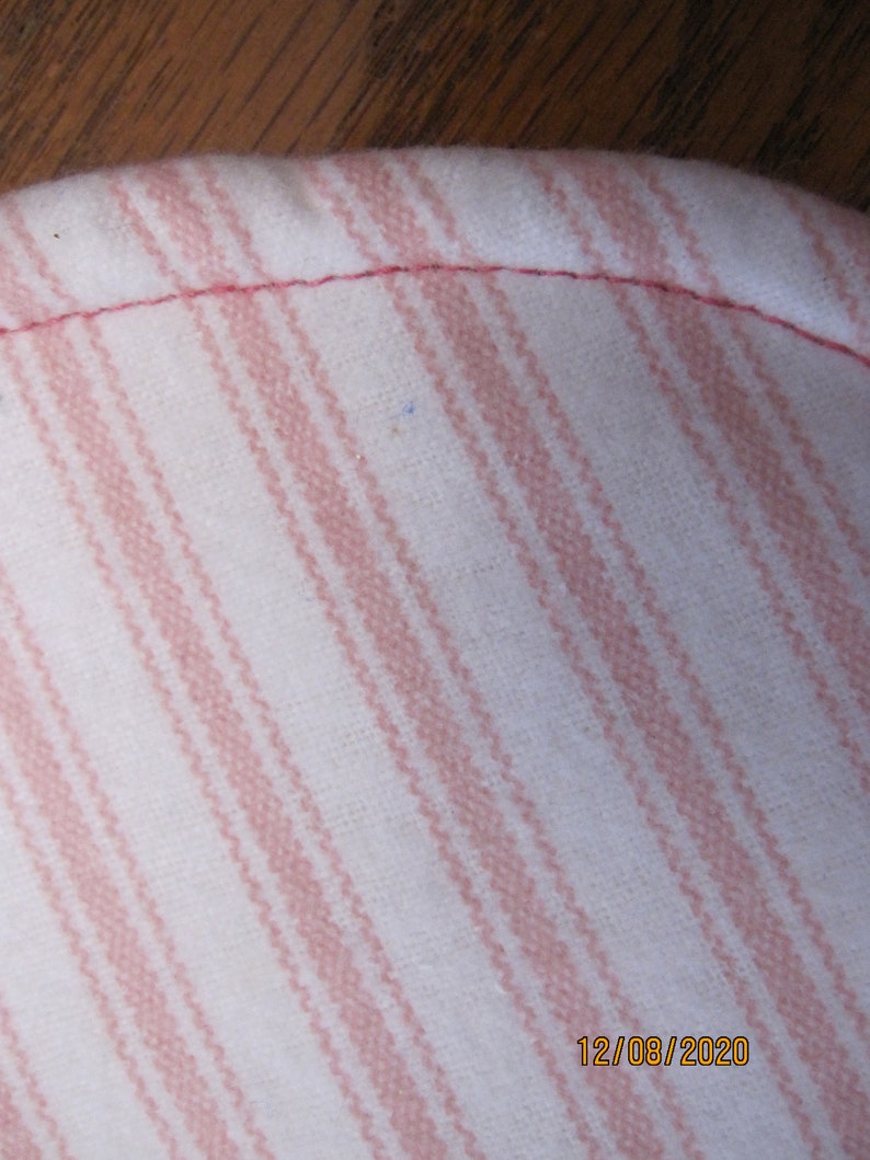 Baby girl contoured burp cloth