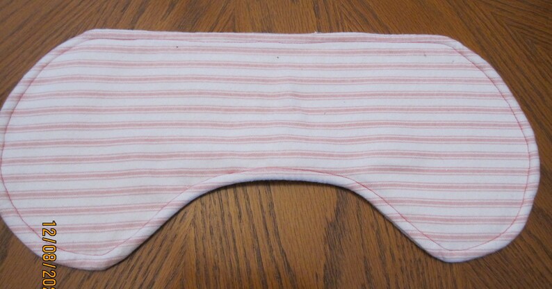 Baby girl contoured burp cloth