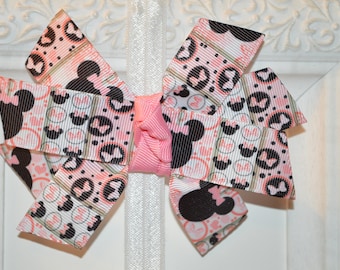 Pink Minnie Mouse Bow