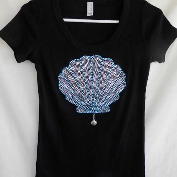 Shell Womens Rhinestone T-Shirt.  It Comes With A Removable Shell Charm.   Beach Shirts   Resort Shirts.  Cruise Shirts