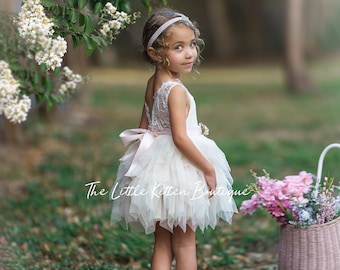 Blush pink tulle flower girl dress, White lace flower girl dress, Rustic flower girl dress, Ivory Boho flower girl dress, Toddler dress tutu