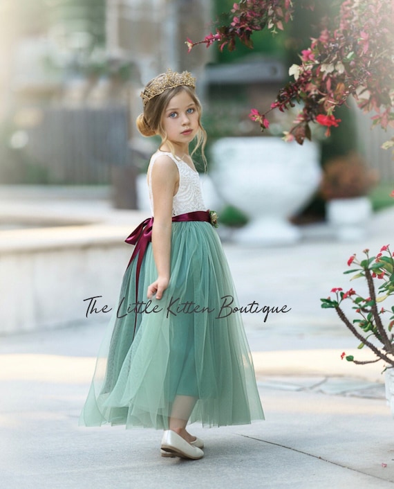 Flower Girl Dress, Tulle flower girl dress, ivory flower girl dresses, Rustic lace flower girl dress, Boho flower girl dress, Fall Wedding