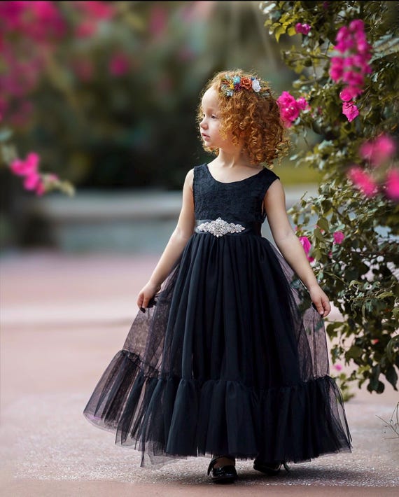 Elegant Sleeveless Black Lace Flower Girl Dress with Mermaid Layer