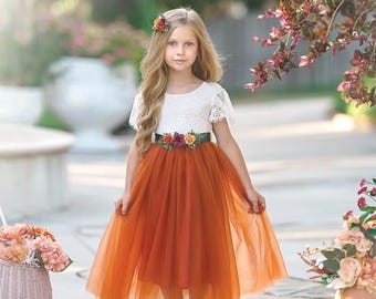 Boho-bloemenmeisjesjurk – kant en oranje tule, rustieke herfstbruiloft