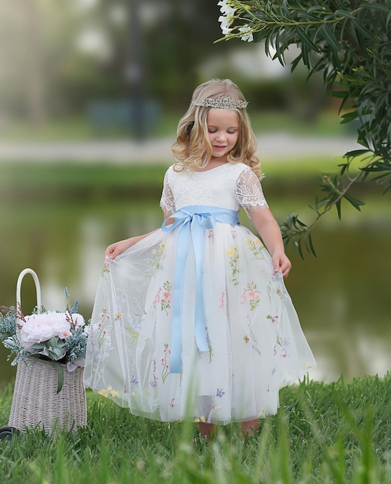 White Lace Flower Girl Dress – Embroidered Floral Tulle Skirt - Cottagecore Girls Dresses - Girls Spring and Summer Dress - Boho Dress