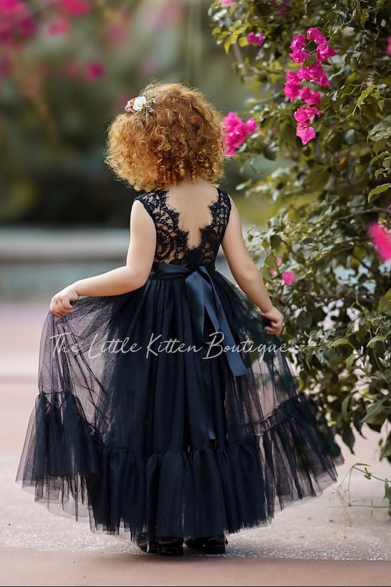 Elegant Sleeveless Black Lace Flower Girl Dress with Mermaid Layer