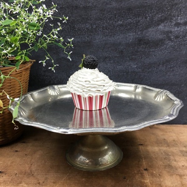 Wedding Cake Stand Pressed Metal Cake Stand Pie or Restaurant Diner Dessert Stand Seashell Edge Unique DIY Wedding