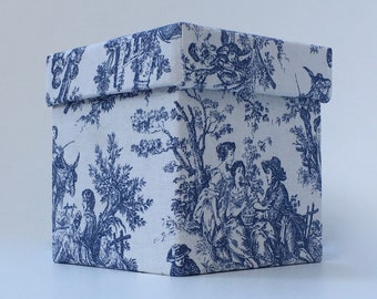 Toile TISSUE BOX COVER - Blue Toile Kleenex Box Cover - Handmade Tissue Box Cover - Made-to-Order