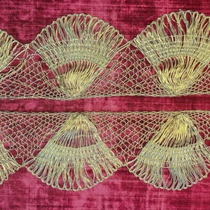 Pizzo a tombolo a forma di ventaglio in oro antico francese
