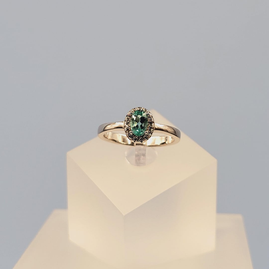 ネオンブルーアパタイトリング、スターリングシルバー、キュービック