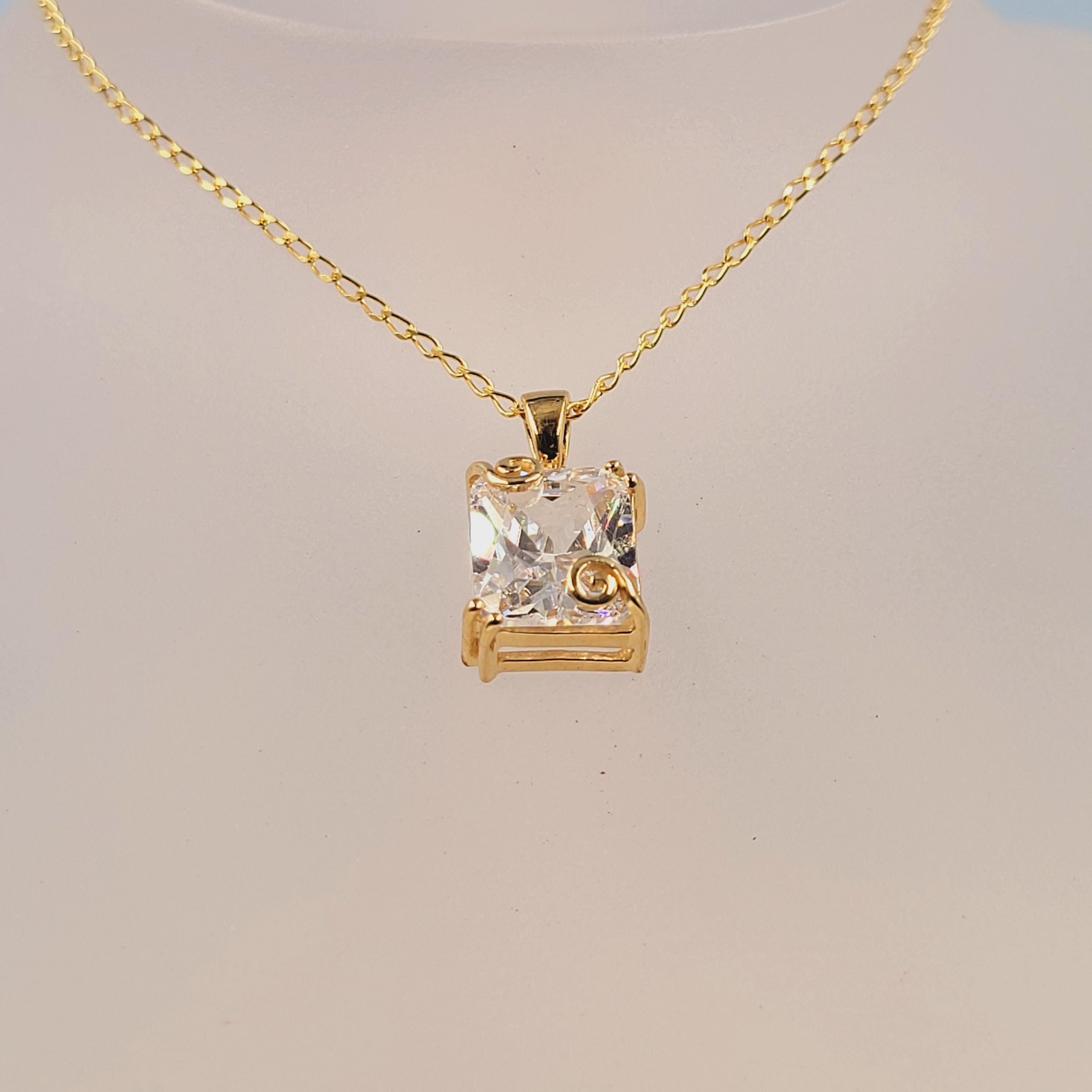 Collana Con Pendente In Oro 9K Citerna – Zirconia Cubica Taglio Brillante, Gioiello Donna Con Certificato Di Autenticità