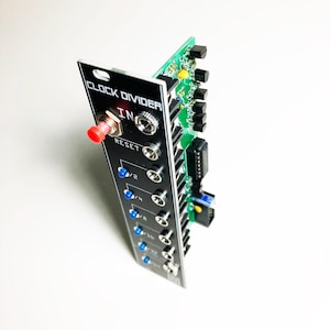 Clock Divider V4 Eurorack Module