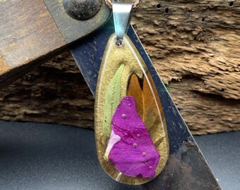 Rose pedal and feather Resin Necklace