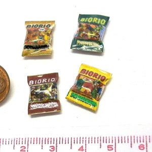 6003# 4 verschiedene Miniatur Packungen mit Gummibärchen - Puppenhaus M1:12 - Wichtel