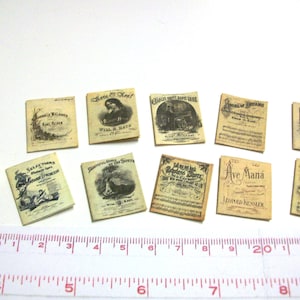 1248# Sheet music - 10 verschiedene Vintage Miniatur Noten - Puppenhaus - M1:12 - Wichtel