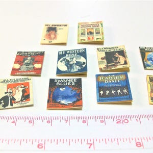 1233# - Sheet music - Set of 10 miniature music notes -