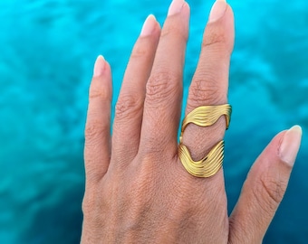 Gold Statement Ring, Wave Ring, Gold Band Ring, Gold Chunky Ring, Holiday gift for sister, Christmas gift for Daughter