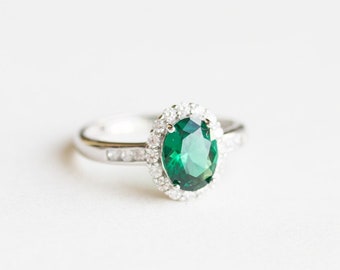 Emerald Sterling Silver Ring, Green Emerald Ring, Engagement Ring, Green Gemstone Ring, Sterling Silver Stone Ring, May Birthstone Ring