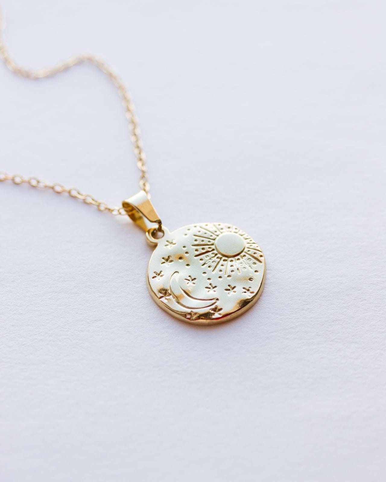 pendente sole e luna che si divide in due - Jewels | Produzione Gioielleria in Argento 925 | Made in Italy