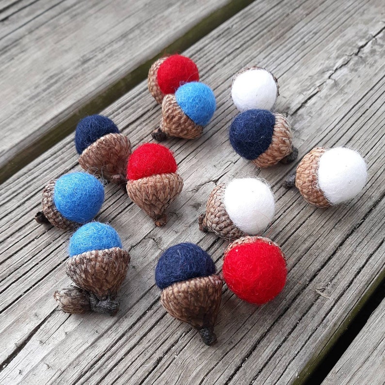 Mini Patriotic Acorns, Set of 12 Wool Felt Bowl Fillers, Red White and Blue image 1