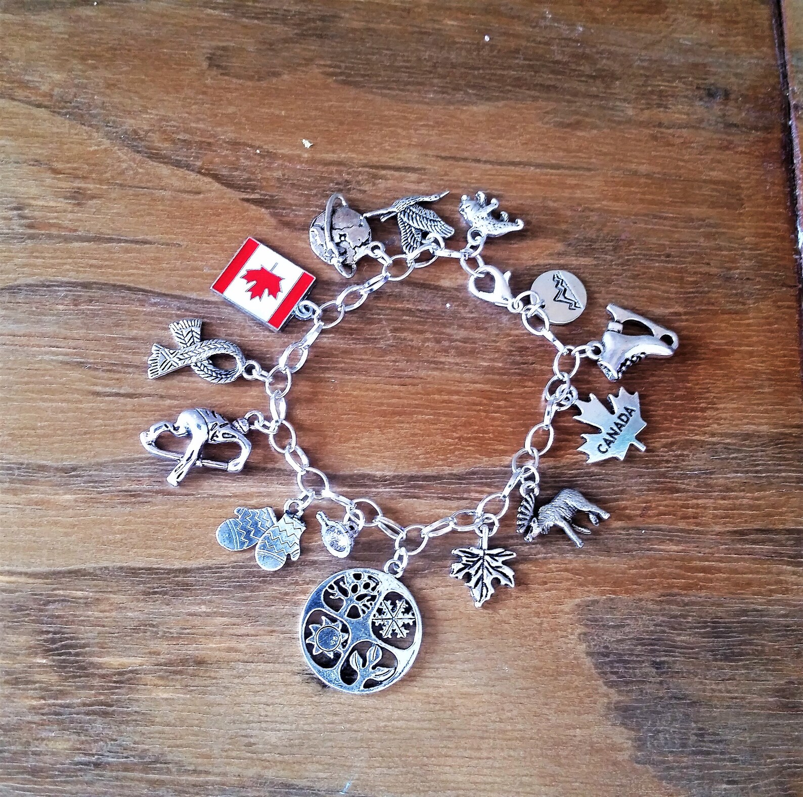 Canada Themed Charm Bracelet Canadian Charm Bracelet/jewelry Etsy Canada