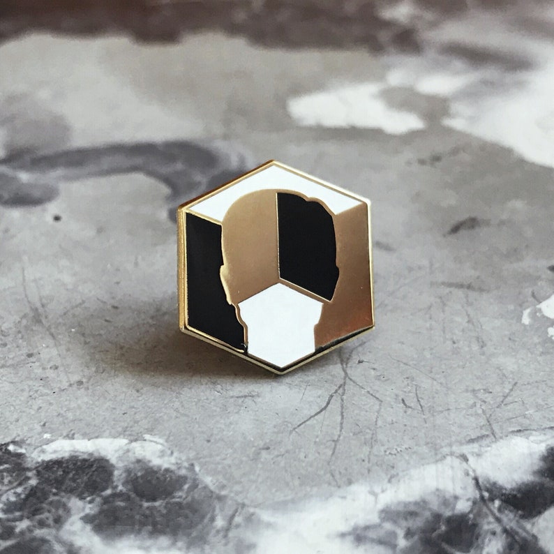 Psyche Lapel Pin / Esmalte duro de oro / Salud mental / Regalo de psicólogo de psicología / Minimalismo de diseño moderno / Regalo de consejero terapeuta imagen 1