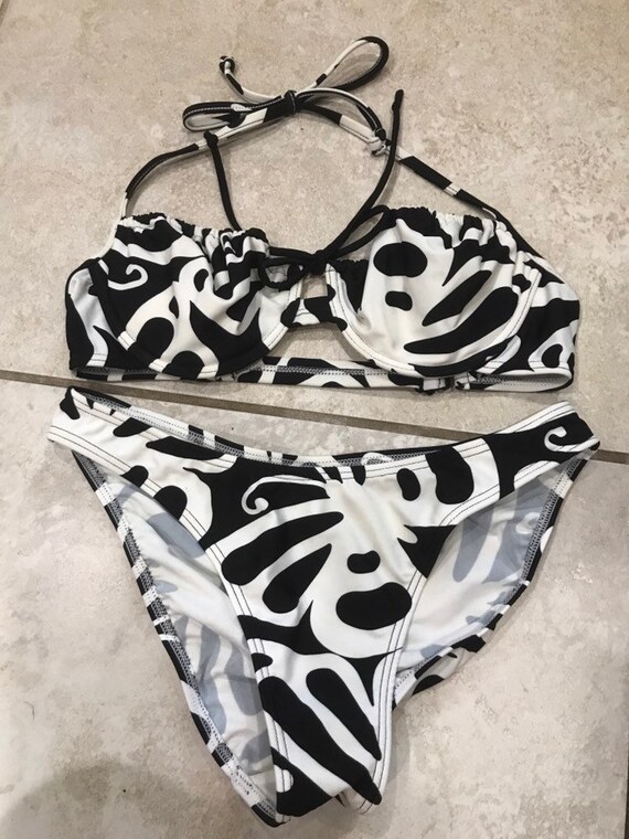 venus 2 piece bathing suits