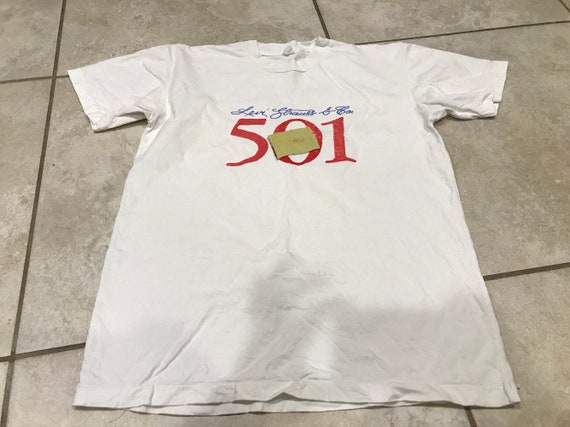 levis 501 t shirt