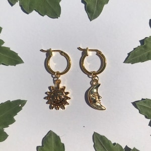 Die Mondlicht und Sonnenlicht Ohrringe - 24k gold filled oder 14k vergoldete Creolen gold getönten Sonne Stern Charme 24k vergoldete Mondcharme