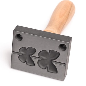 Bead press with butterfly moulds, model no. 3, vertical mandrel guide