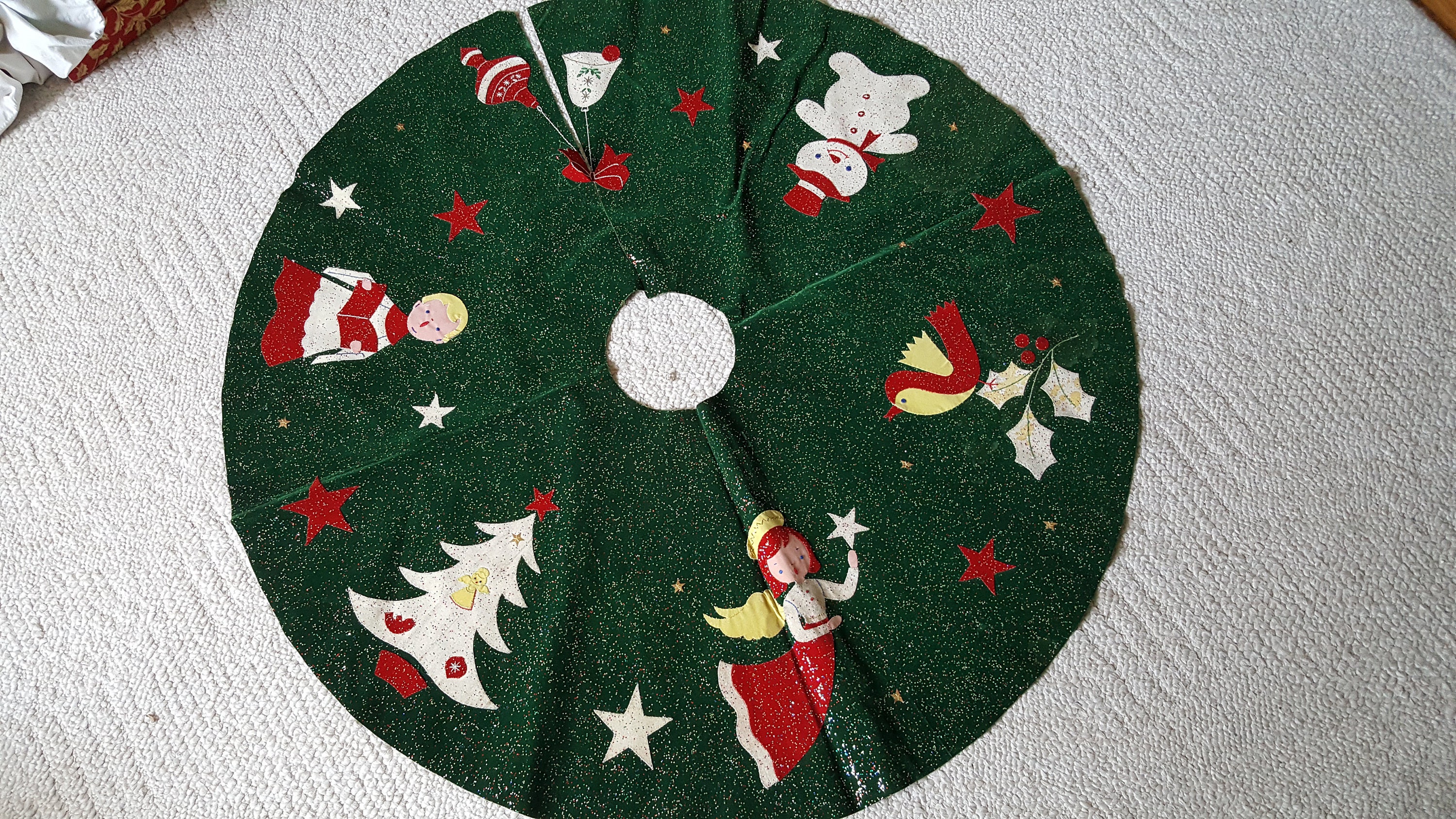 Handmade Vintage Applique Christmas Tree Skirt