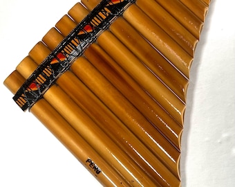 Flûte de pan incurvée 15 tuyaux en bambou foncé pour débutants Flûte de pan accordée C, étui accordable inclus Fabriqué à la main au Pérou
