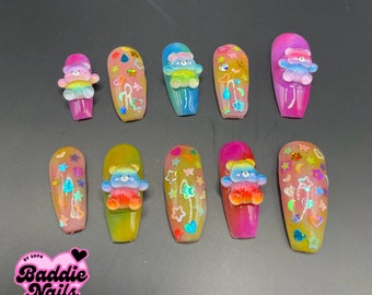 Appuyez longuement sur les ongles en gel de confettis de style arc-en-ciel, cadeaux pour elle, style Kpop, ongles d'été, tenues de festival