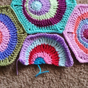 CROCHET PATTERN BLANKET/Offset Circles Blanket/crochet blanket pattern/modern crochet pattern/crochet afghan pattern/geometric crochet gift image 7