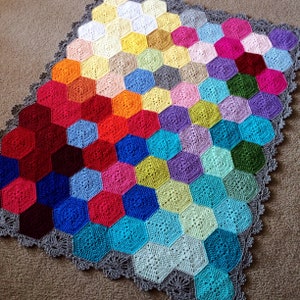 Geometric Crochet PATTERN, Hexagon Motif Easy Blanket Tutorial, Popular Crochet Baby Blanket Pattern, Crochet Template, Crochet Afghan Guide image 6