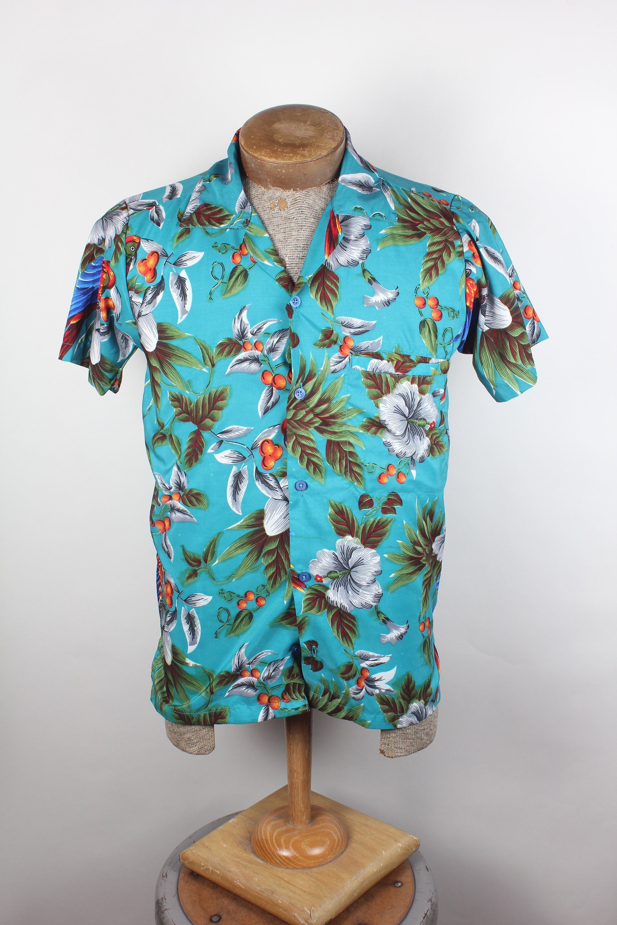 V.H.O. Funky Hawaiian Shirt - Unisex Short Sleeve Beach Shirt, Terivoile Fabric, Yellow Print, Sizes XS To 6XL - View #12