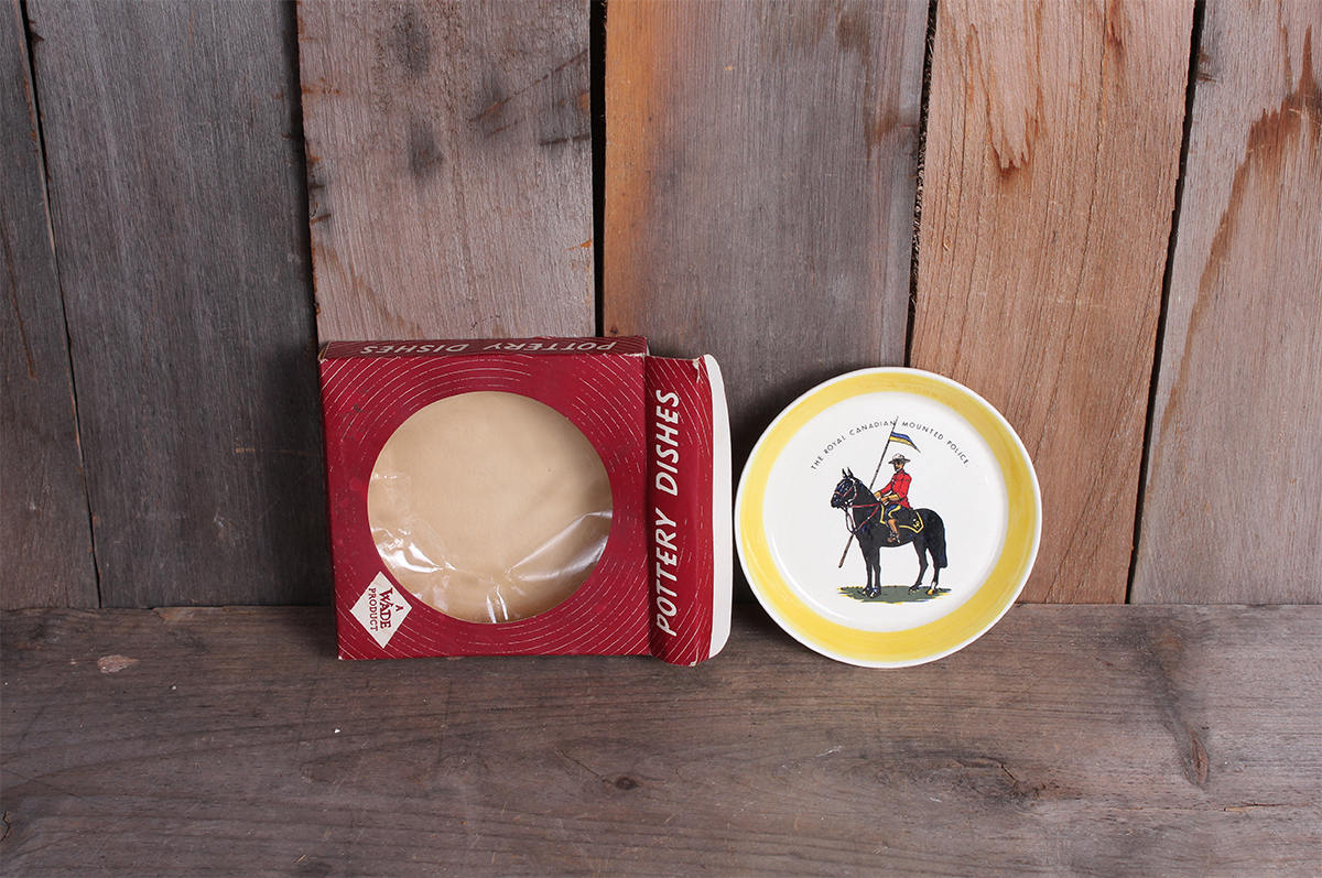 Wade White Horse - Etsy