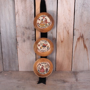 Vintage 1980&#39;s Era Primitive Decor Wall Hanging Quilted Framed Scenes on Black Velvet Ribbon Hanger
