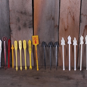 Lot 22 Pieces Plastic Swizzle Sticks Drink Stirrers Drink Sitters Cocktail Pics Appetizer Toothpicks