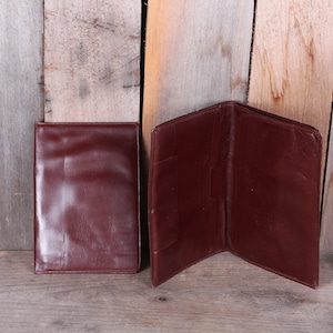 Cartera de cuero plegable para hombre, de cuero vintage, para pasaporte, color marrón, de gran tamaño, con soporte para chequera