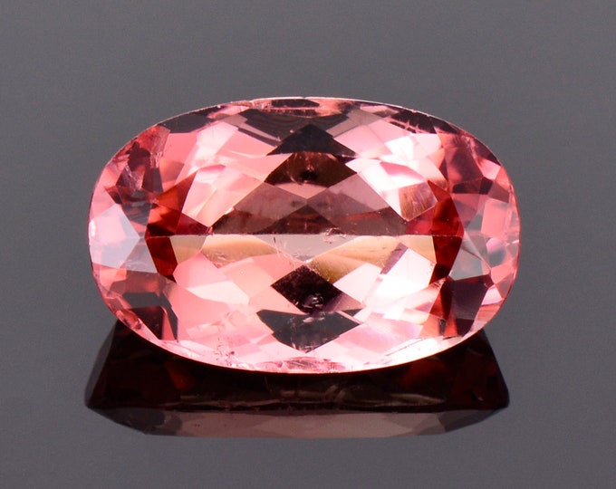 Lovely Peachy Pink Tourmaline Gemstone from Nigeria, 4.28 cts., 12.8x8.2 mm., Oval Shape