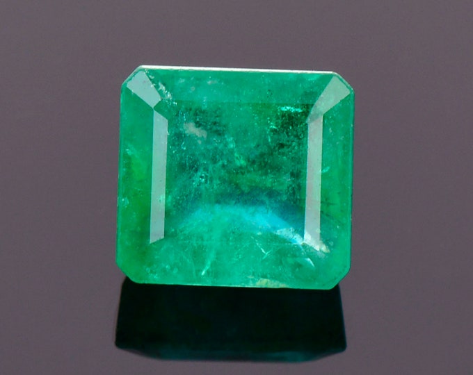 Beautiful Rich Green Emerald Gemstone from Colombia, 2.29 cts., 7.1x6.7 mm., Emerald Shape