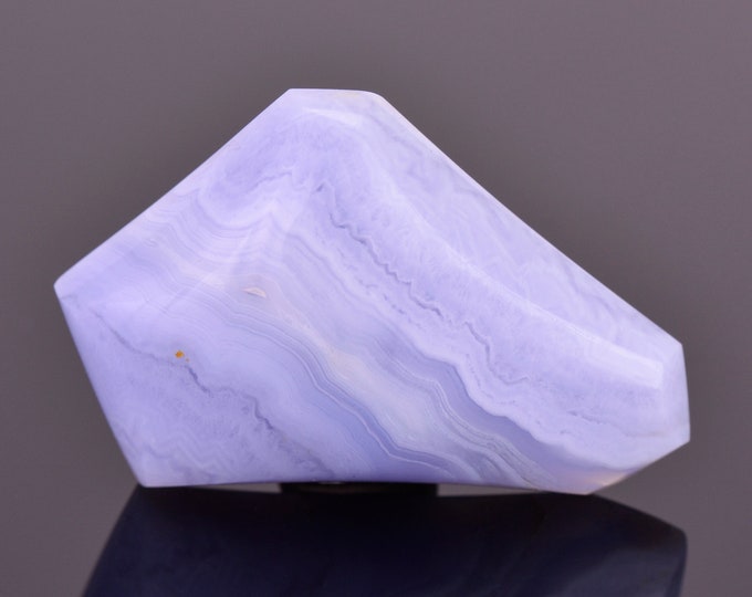 Lovely Banded Blue Agate from Malawi, 17.30 cts., 27x18 mm., Freeform Cabochon Cut