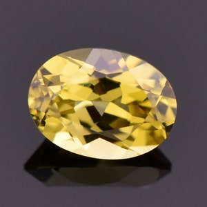 Lovely Yellow Chrysoberyl Gemstone from Sri Lanka, 1.23 cts., 7x5 mm., Oval Shape