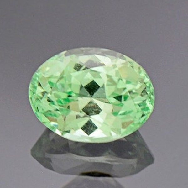 SALE! Marvelous Mint Grossular Garnet Gemstone from Tanzania 1.38 cts