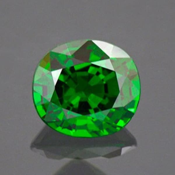 Enchanting Deep Green Tsavorite Gemstone from Kenya 1.57 cts