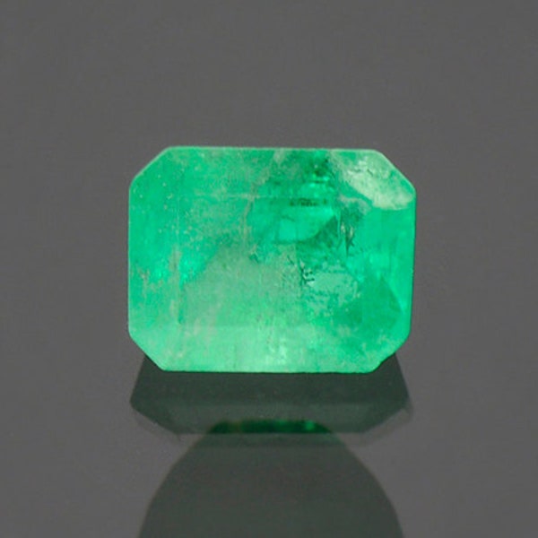 MEMORIAL SALE! Bright Green Emerald Gemstone from Colombia 1.61 cts.