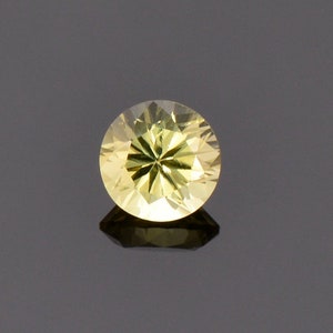 Beautiful Yellow Chrysoberyl Gemstone from Sri Lanka, 1.10 cts., 6.1 mm., Round Brilliant Cut
