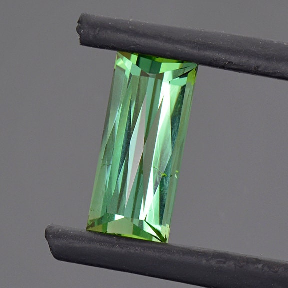 Beautiful Mint Green Tourmaline Gemstone from Maine 1.98 cts.